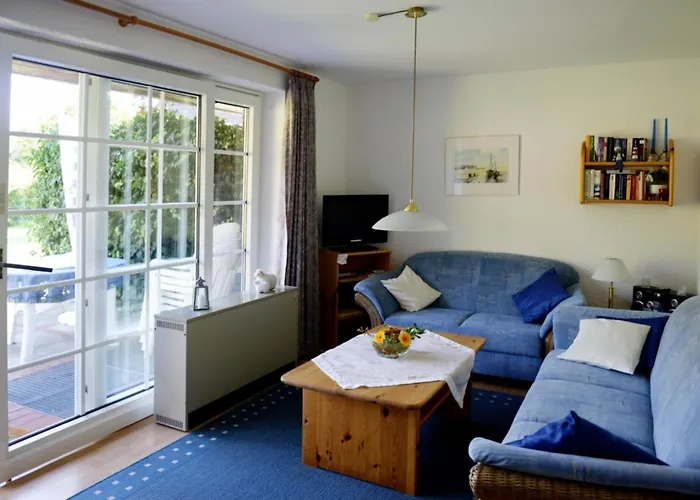 Am Gruenstreifen Apartment *